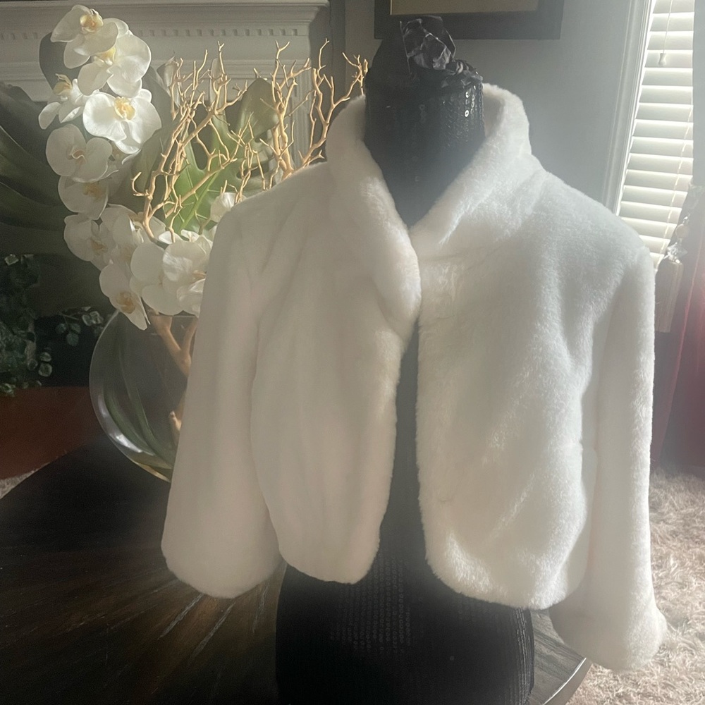 Short White Faux Fur Blazer